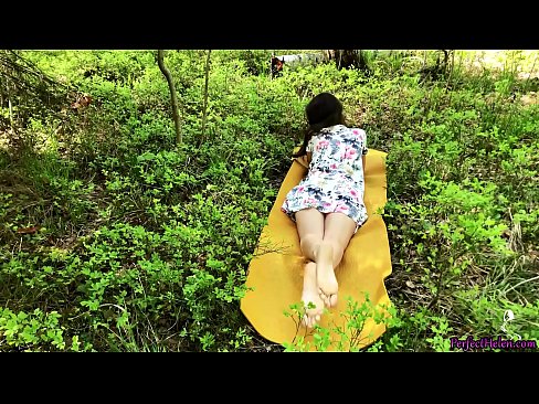 ❤️ Mgeni kwenye Tinder Anajichua Pussy Yangu na Kutombana kwa shauku msituni Ponografia yenye ubora ️❤