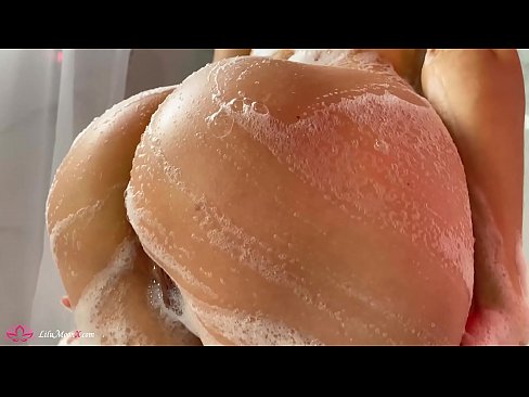 ❤️ Brunette Anapiga Pussy kwa Pussy kwa Vibrator hadi Orgasm kali katika Shower Ponografia yenye ubora ️❤